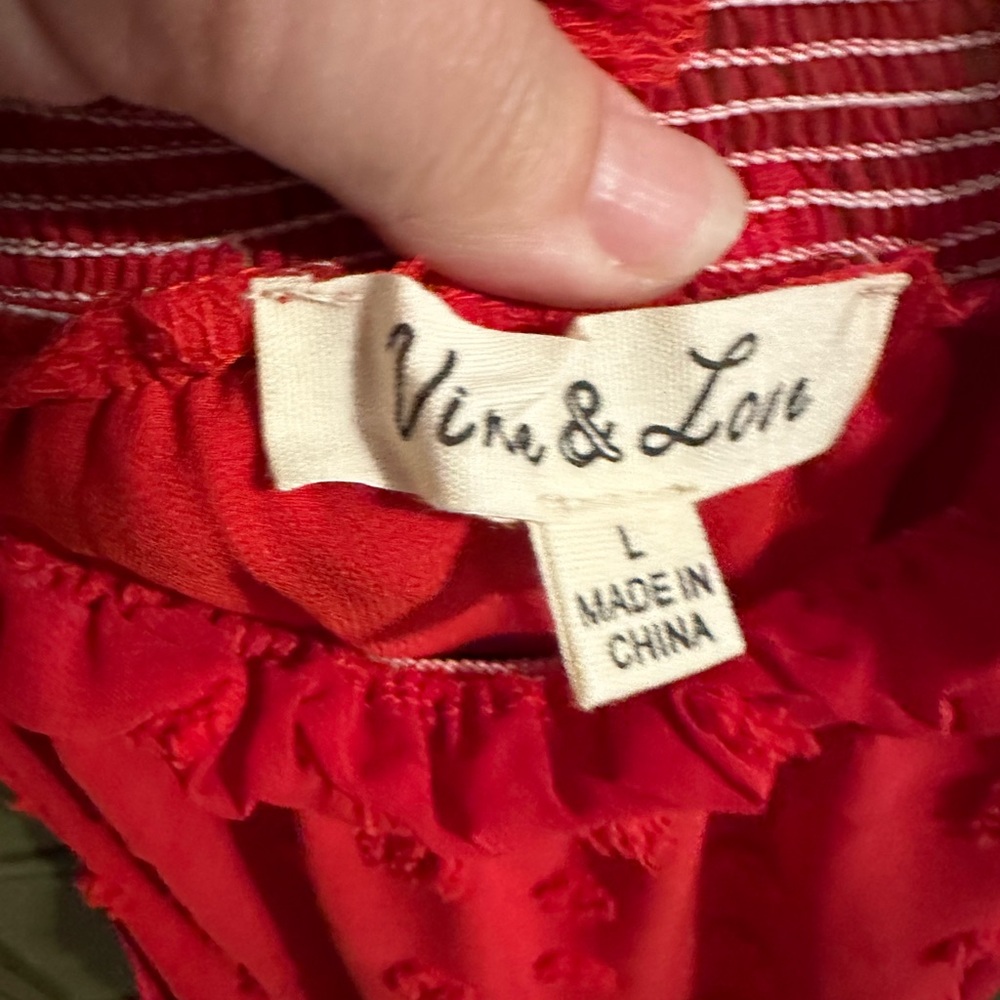 NWOT red top - Picture 2 of 9